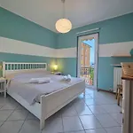 Mit Seeblick Und Privatem Garten By Interhome Hébergement de vacances *